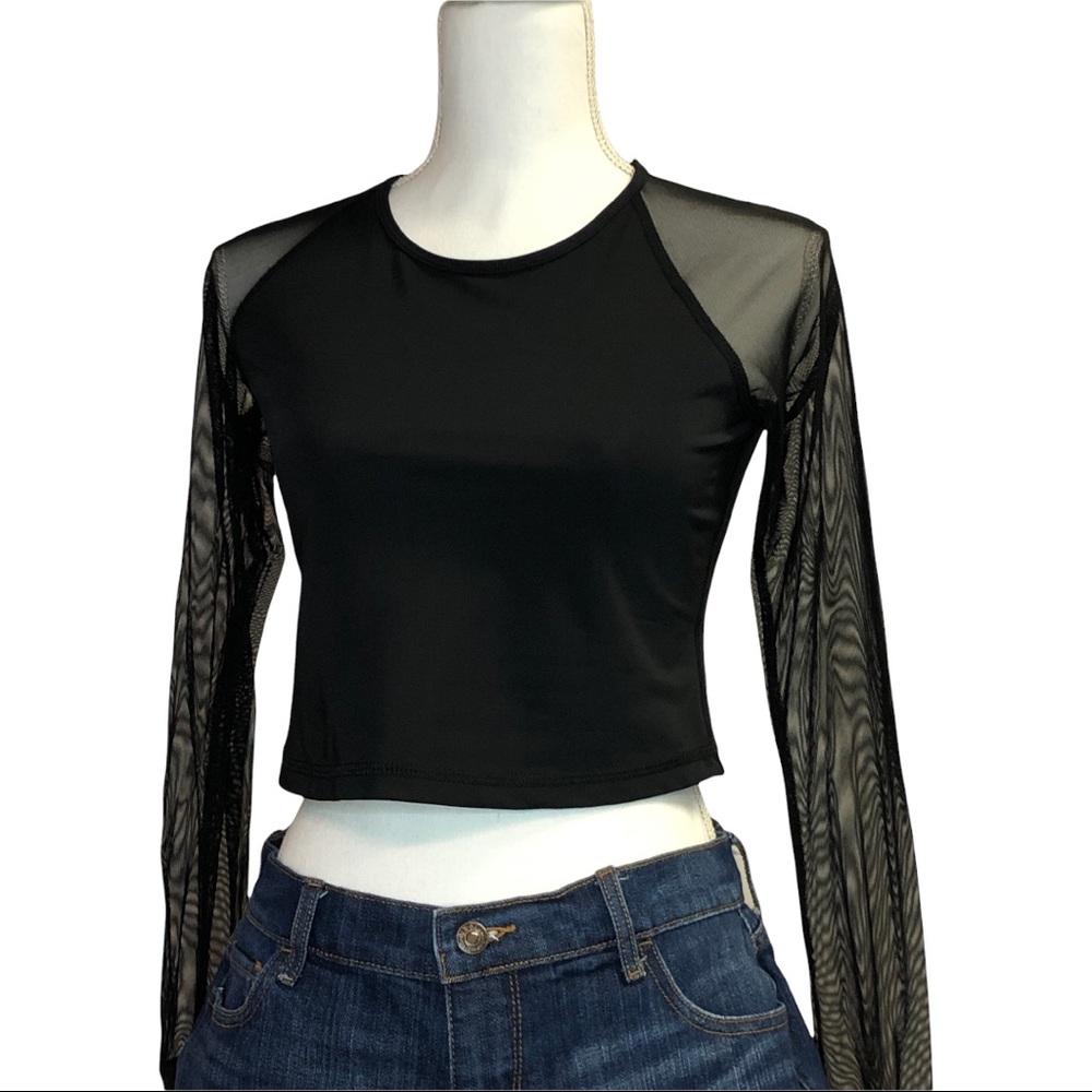 Alala crop shirt size M